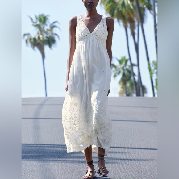 Zara CROCHETED DRESS LIMITED EDITION - Picture 3 of 10